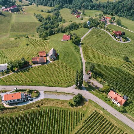 Weinstrassenapartment Fam. Dietrich Ratsch an der Weinstraße المظهر الخارجي الصورة
